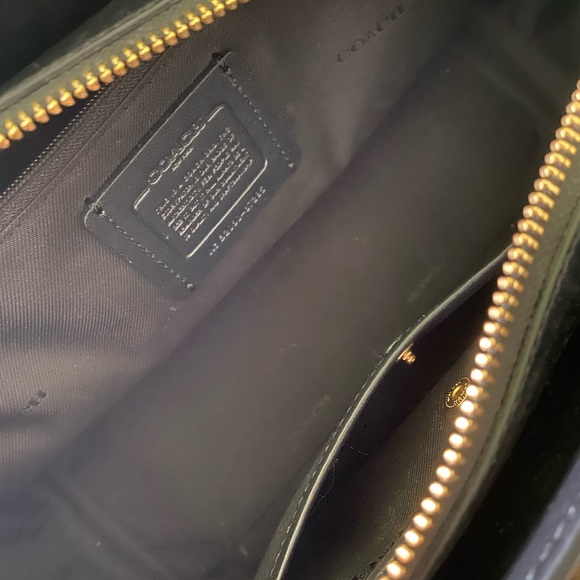 Coach Swagger 27 in Pebble Leather - Picture 8 of 16